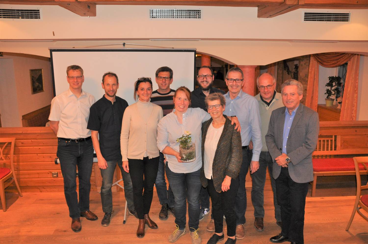 Familie Leichtfried, der Vorstand des Dorferneuerungsvereines und Gemeindevertreter. Familie Leichtfried, der Vorstand des Dorferneuerungsvereines und Gemeindevertreter.